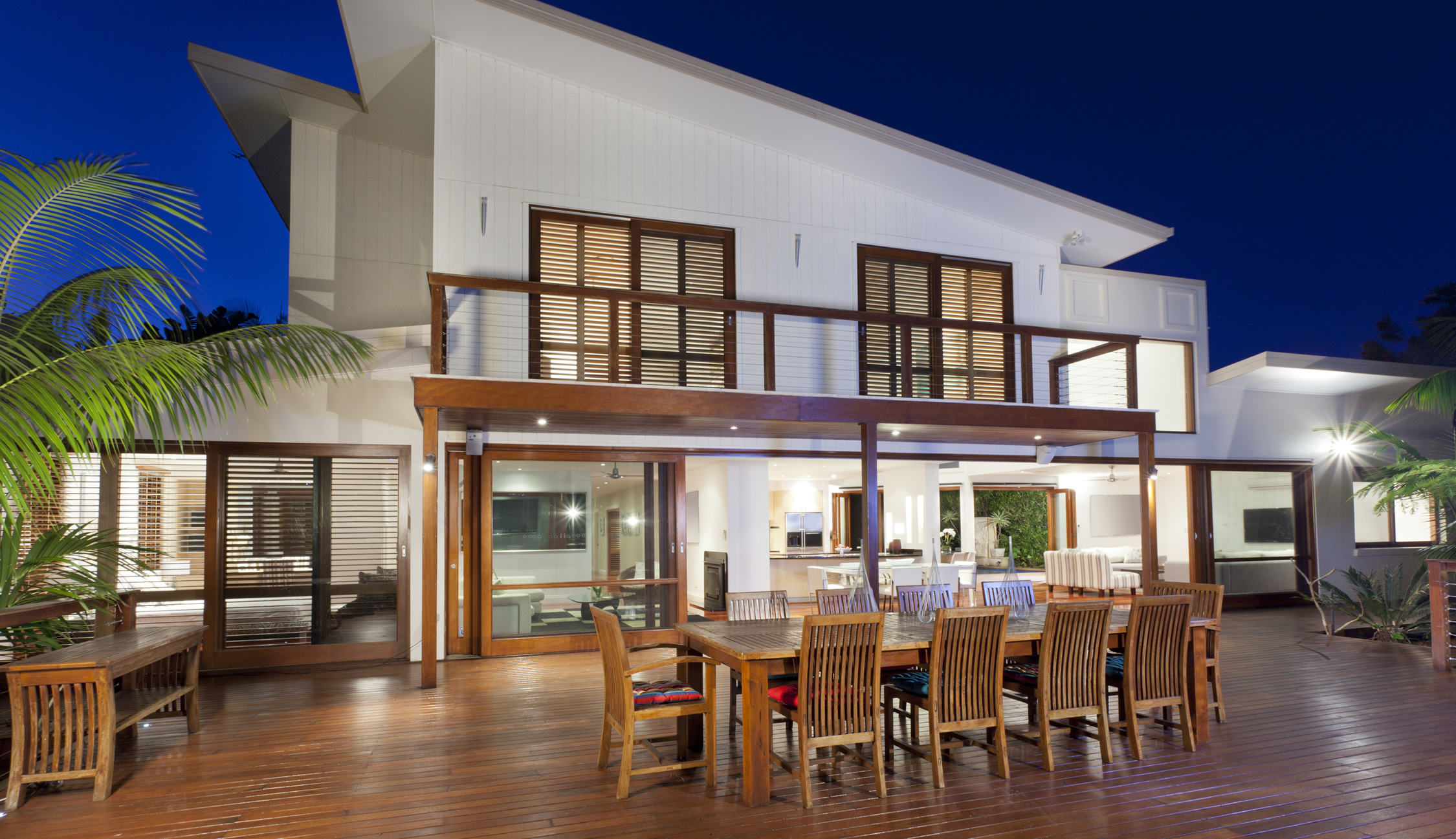 Wooden Patio, White House, Wood Trimmings, Palm Tree